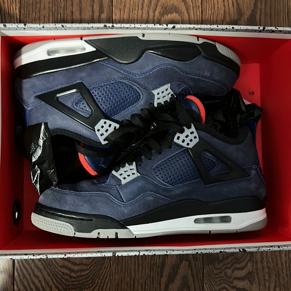Jordan 4 Retro Winterized Loyal Blue